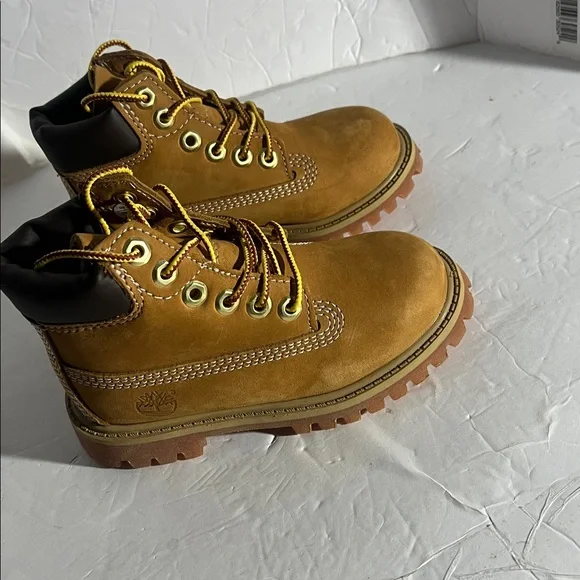 Timberland boots kid size 9, like new - Picture 7 of 12